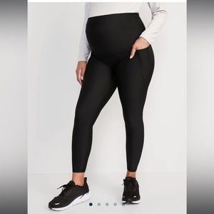 NWT Maroon Old Navy Maternity Full Panel Elevate PowerSoft 7/8-Length Leggings